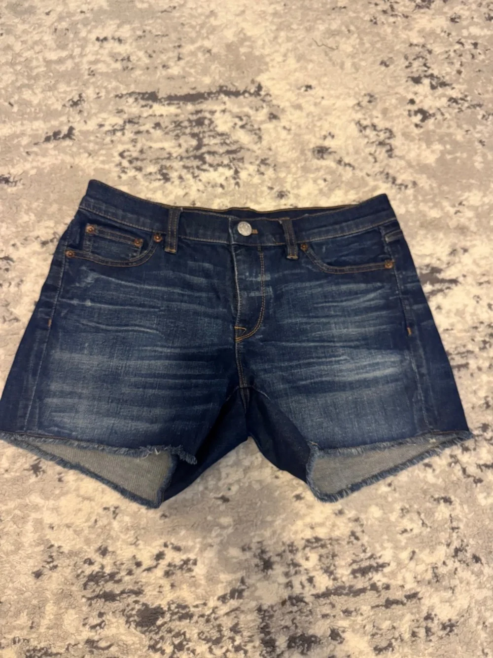 .Crew Women's Dark Wash Denim Cutoff Jean Shorts Size 27